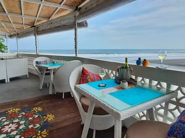 Gambar Makanan Cliffhanger Restaurant Bali 12