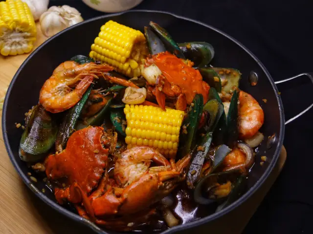 Blackbeard's Seafood - Masterson Avenue Food Photo 1