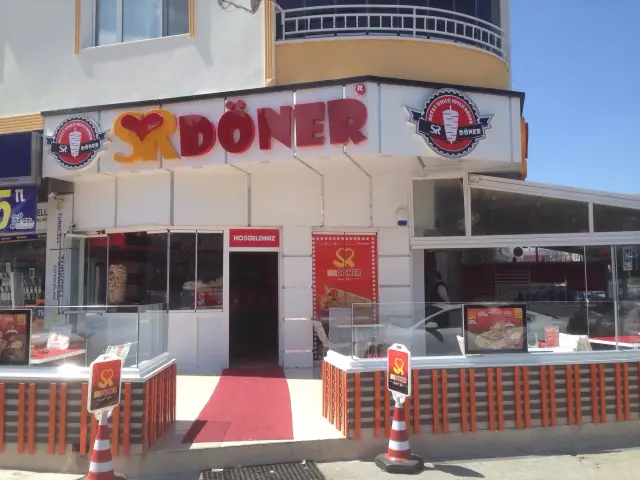 SR Döner'nin yemek ve ambiyans fotoğrafları 2