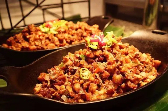 Quezon Filipino + Spanish Buffet Restaurant Food Photo 2