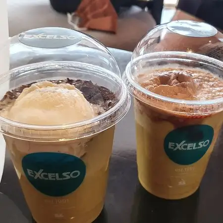 Gambar Makanan Excelso Cafe 8