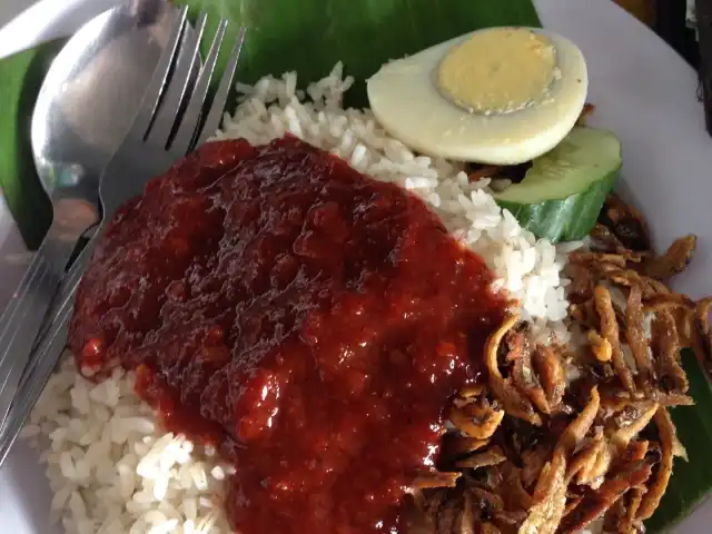 Nasi Lemak Pak Hasan Food Photo 4