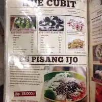 Gambar Makanan Es Pisang Ijo 1