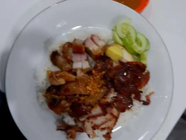 Gambar Makanan Nasi Campur Akwang Pontianak 12