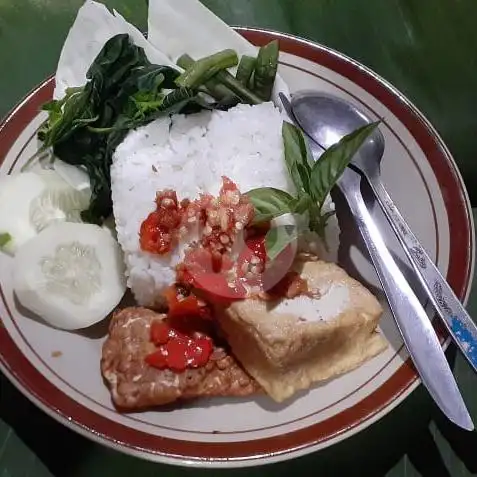 Gambar Makanan Lesehan Mataram, Prambanan 11