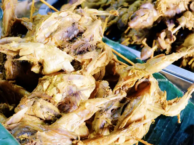 Gambar Makanan Ayam Goreng Aroma 3 4