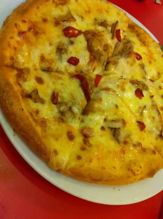 Domino's Pizza Food Photo 8