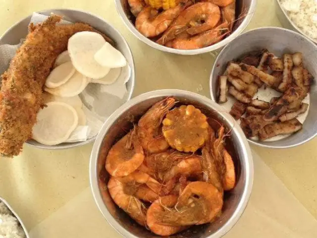 Bucket Shrimps Food Photo 11