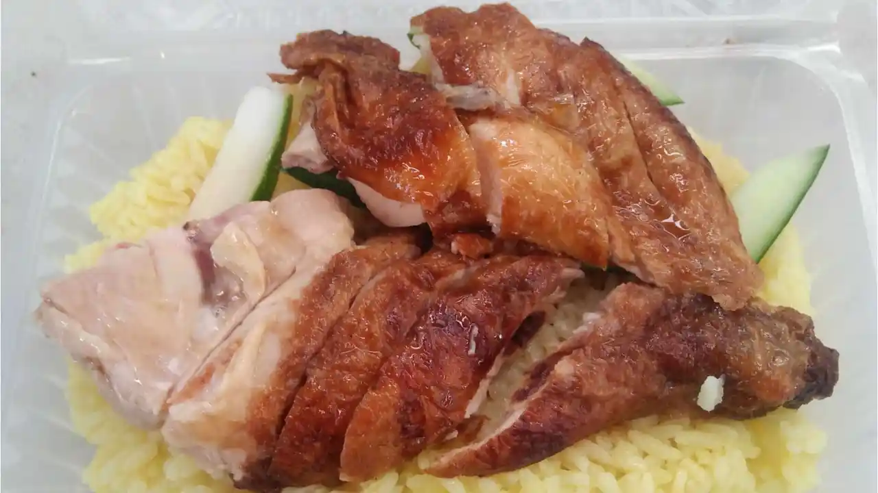 AIMAN CAFE L-NA SUFYAN CHICKEN RICE