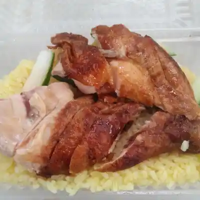 AIMAN CAFE L-NA SUFYAN CHICKEN RICE