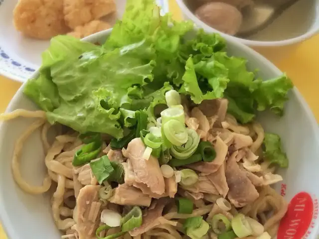 Gambar Makanan Mie Garing Ayam Kampung 15