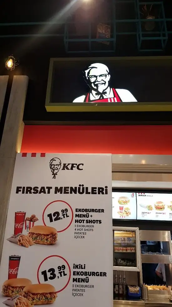 KFC'nin yemek ve ambiyans fotoğrafları 10