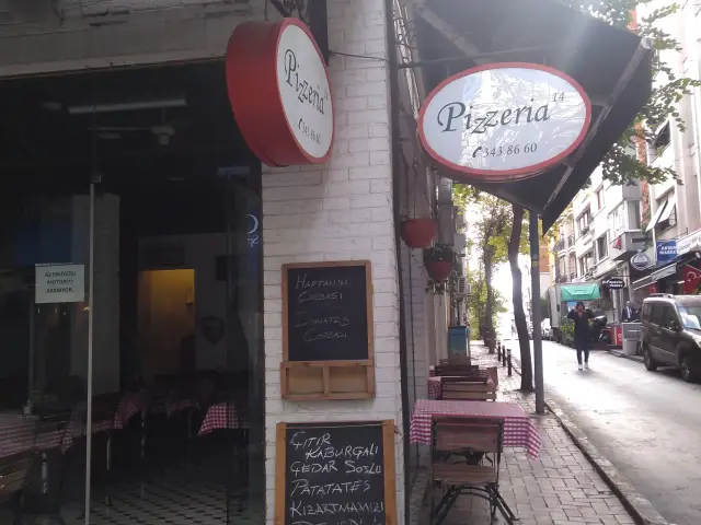 Pizzeria 14'nin yemek ve ambiyans fotoğrafları 3