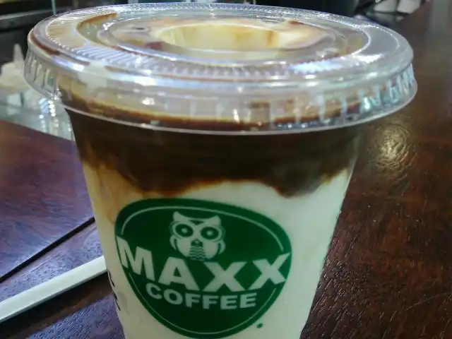 Maxx Coffee Plaza Semanggi
