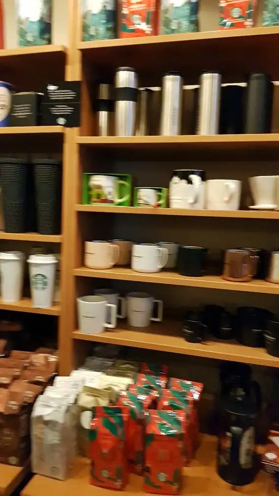 Starbucks Coffee Karanfil'nin yemek ve ambiyans fotoğrafları 67