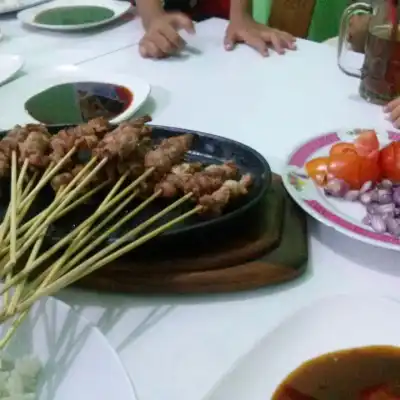 Sate Gulai Kambing Muda Pak Yani