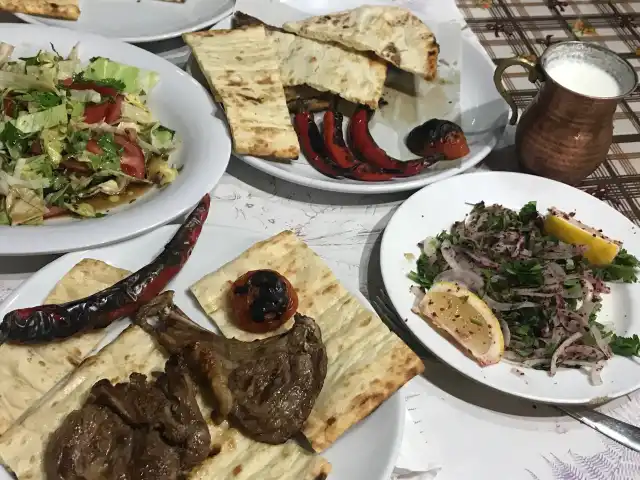 Öz Salbaş Kasabı'nin yemek ve ambiyans fotoğrafları 9