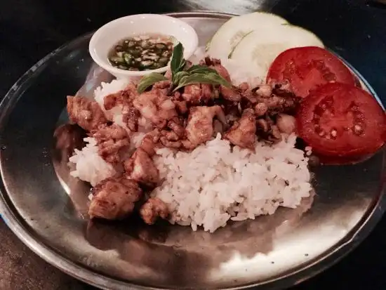 Gambar Makanan Hang Out at Renon by Resep Thai 12