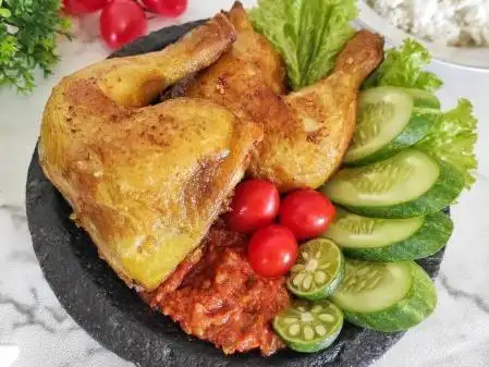 Pecel Ayam Mama Putri