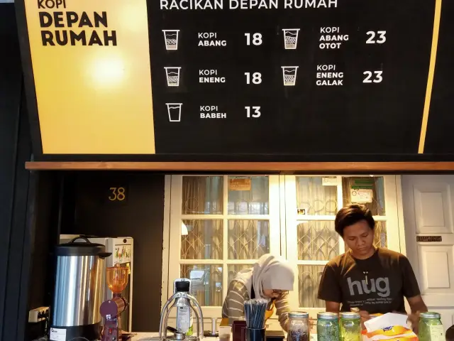 Gambar Makanan Kopi Depan Rumah 3