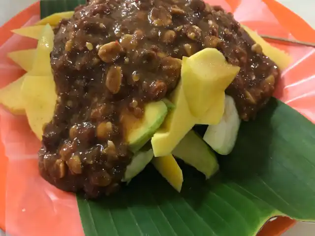 Gambar Makanan Rujak Kolam Medan 17