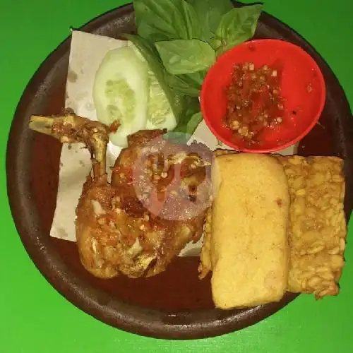 Gambar Makanan Laela Ayam Penyet, Gadog Pandan Sari 1