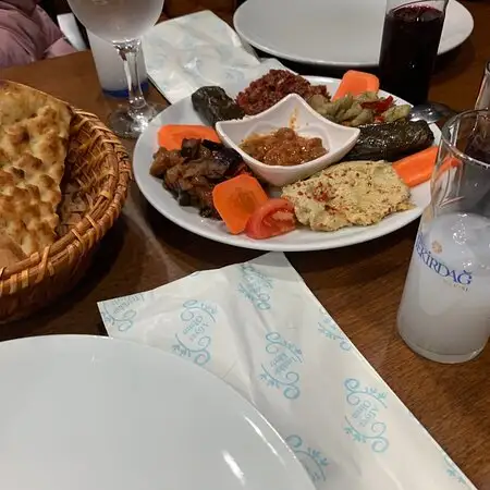 Karadeniz Aile Pide Ve Kebap Salonu'nin yemek ve ambiyans fotoğrafları 5