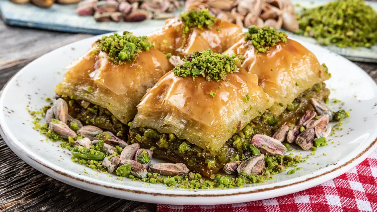 Munzur Baklava & Süt Tatlıları