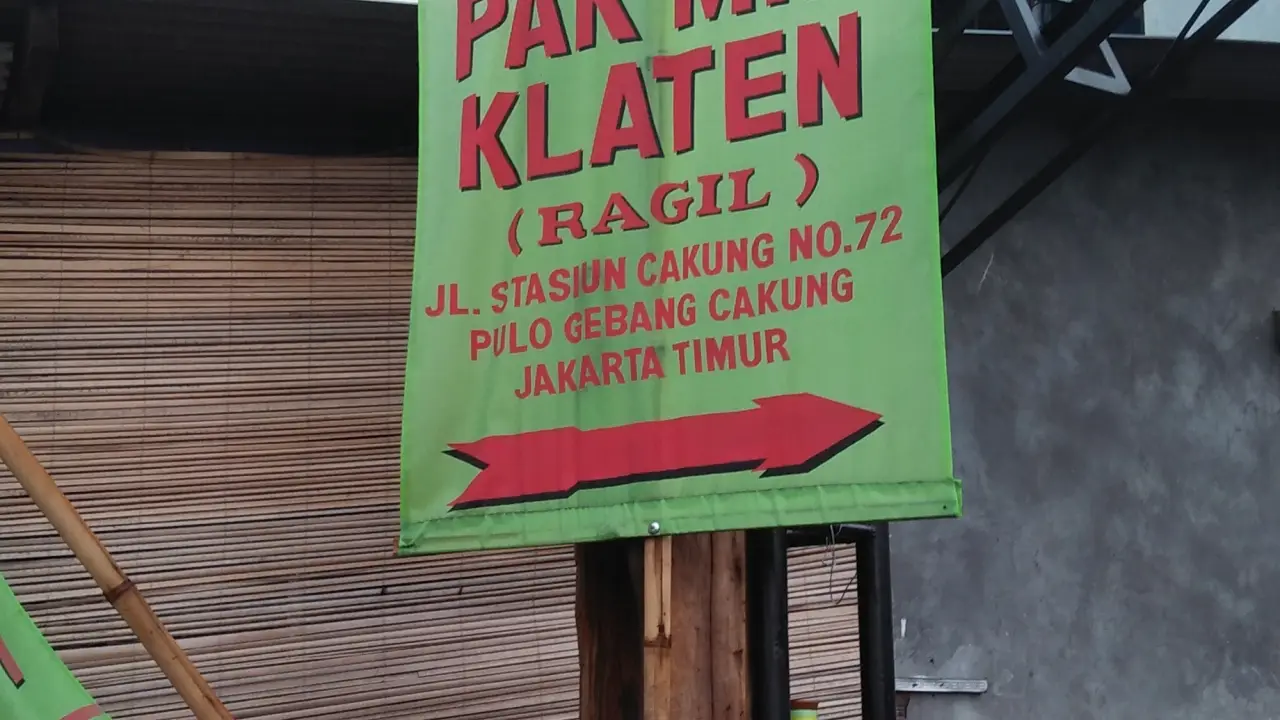 Sop Ayam Pak Min Klaten