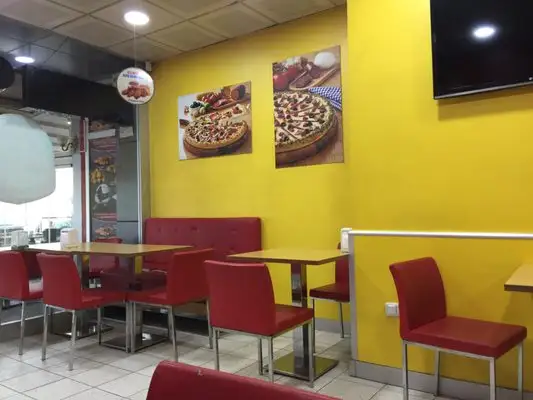 Domino&apos;s Pizza'nin yemek ve ambiyans fotoğrafları 2