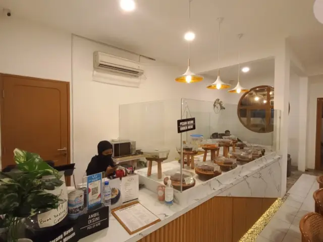 Gambar Makanan Waktu Temu Coffee & Eatery 19