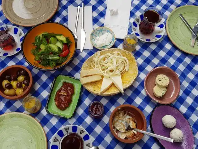 Galata Rıhtım Köftecisi'nin yemek ve ambiyans fotoğrafları 40