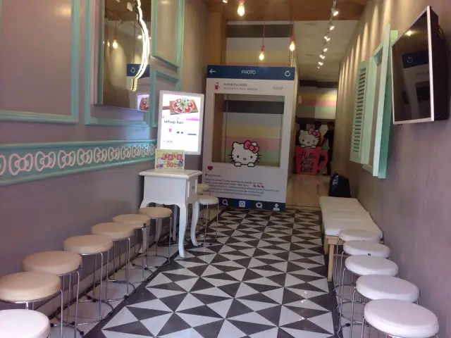 Gambar Makanan Hello Kitty Cafe 11