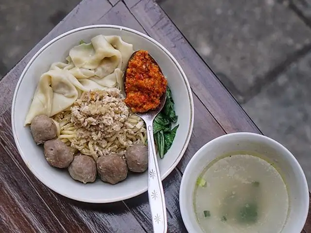 Gambar Makanan Mie Baso Tasik Mang Obeth 2