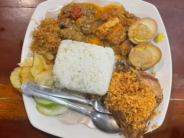 Gambar Makanan Soto Bu Tjondro 1