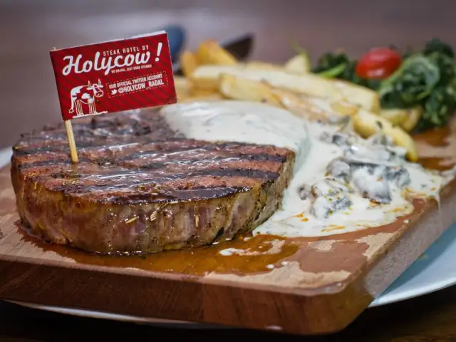 Gambar Makanan Steak Hotel by Holycow! TKP Bandung 12