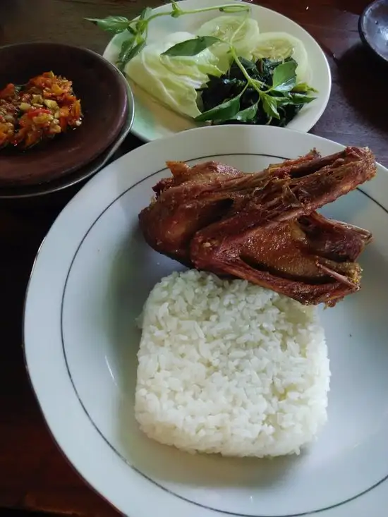 Gambar Makanan Bebek Goreng H. Slamet 13