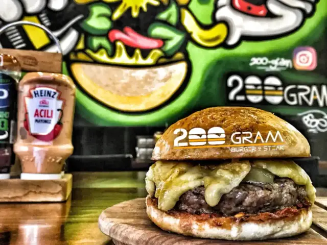 Burger & Sausage 200 Gram'nin yemek ve ambiyans fotoğrafları 10
