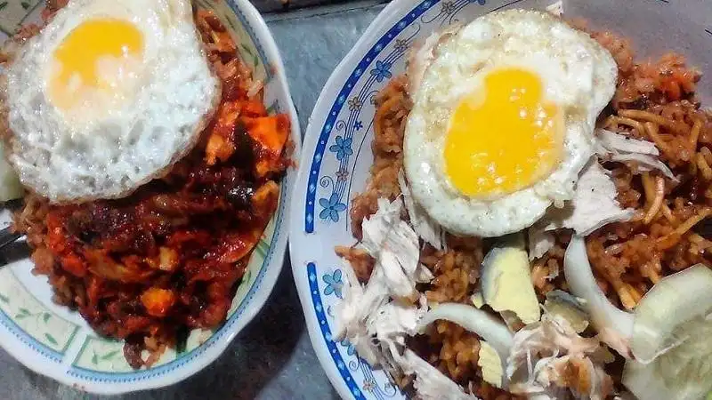 Nasi Goreng Kresengan Jawa Cak Pi'i, Sentra Kuliner Dharmahusada