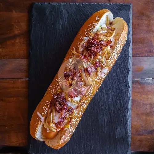 Gambar Makanan Suka Hotdogs, Jl. Batu Belig 88, Kerobokan, Badung, Bali 80361 2