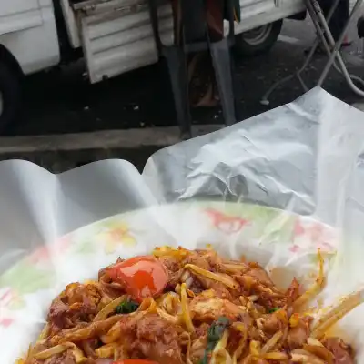 Mee Goreng Mamak Kak Balqis  (Depan Masjid Lama)