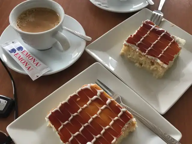 Emona Caffe & Patisserie'nin yemek ve ambiyans fotoğrafları 4