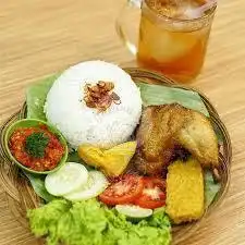 Gambar Makanan Pecel Ayam Madura - Pegangsaan 1