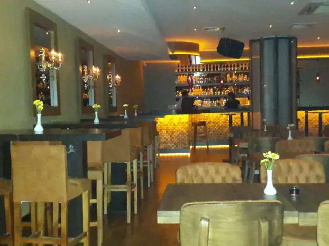 Harbiye Sahne Bar & Restaurant'nin yemek ve ambiyans fotoğrafları 9