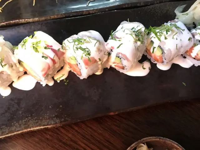 İoki Sushi Bar & Japanese Restaurant'nin yemek ve ambiyans fotoğrafları 75