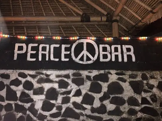 Gambar Makanan Peace Bar & Restaurant 3