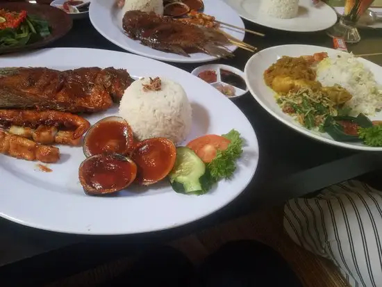 Gambar Makanan Samani Resto 14