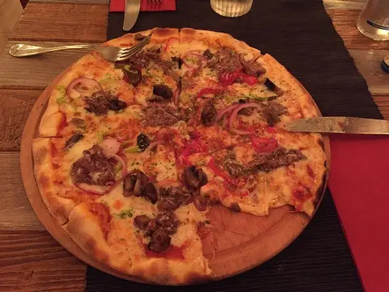 Fiore Italian Restaurant - Pizzeria'nin yemek ve ambiyans fotoğrafları 47