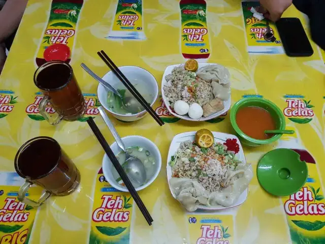 Gambar Makanan Bakmi Belitung 12