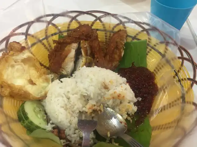 Nasi Lemak Tepi Jalan 1996 ( Setia Alam) Food Photo 10